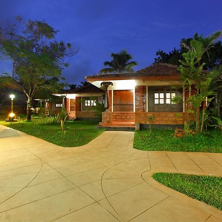 Cherai Beach Resorts Экстерьер фото